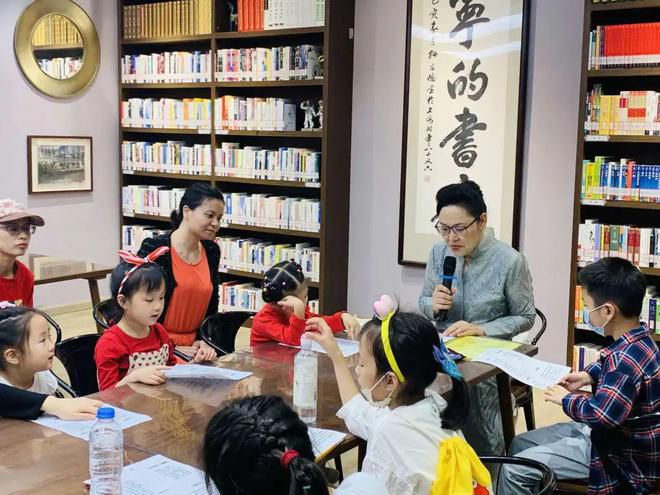 國慶黃金周鐵路出行與文化服務融合 上海站運輸方案與藝術咨詢雙線并進